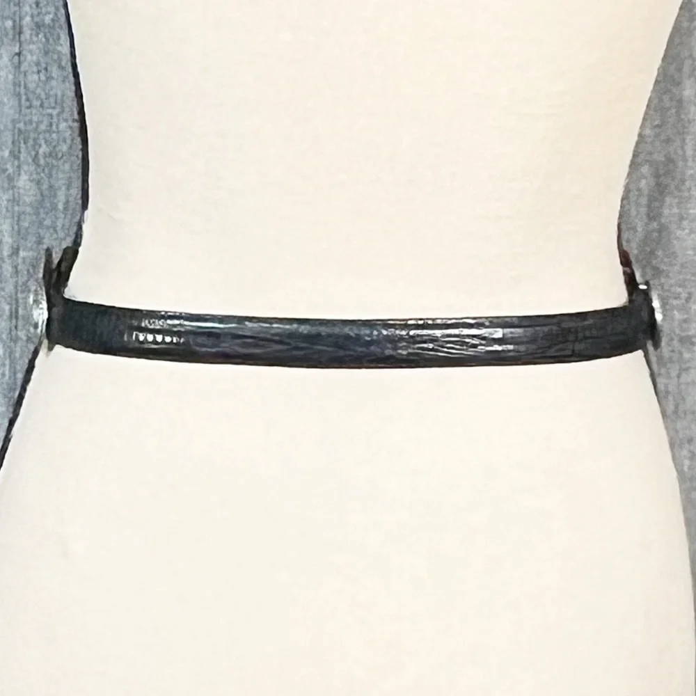 Enmon Black Embossed Leather Belt Silver Toned Filigree Conchos Womens size M